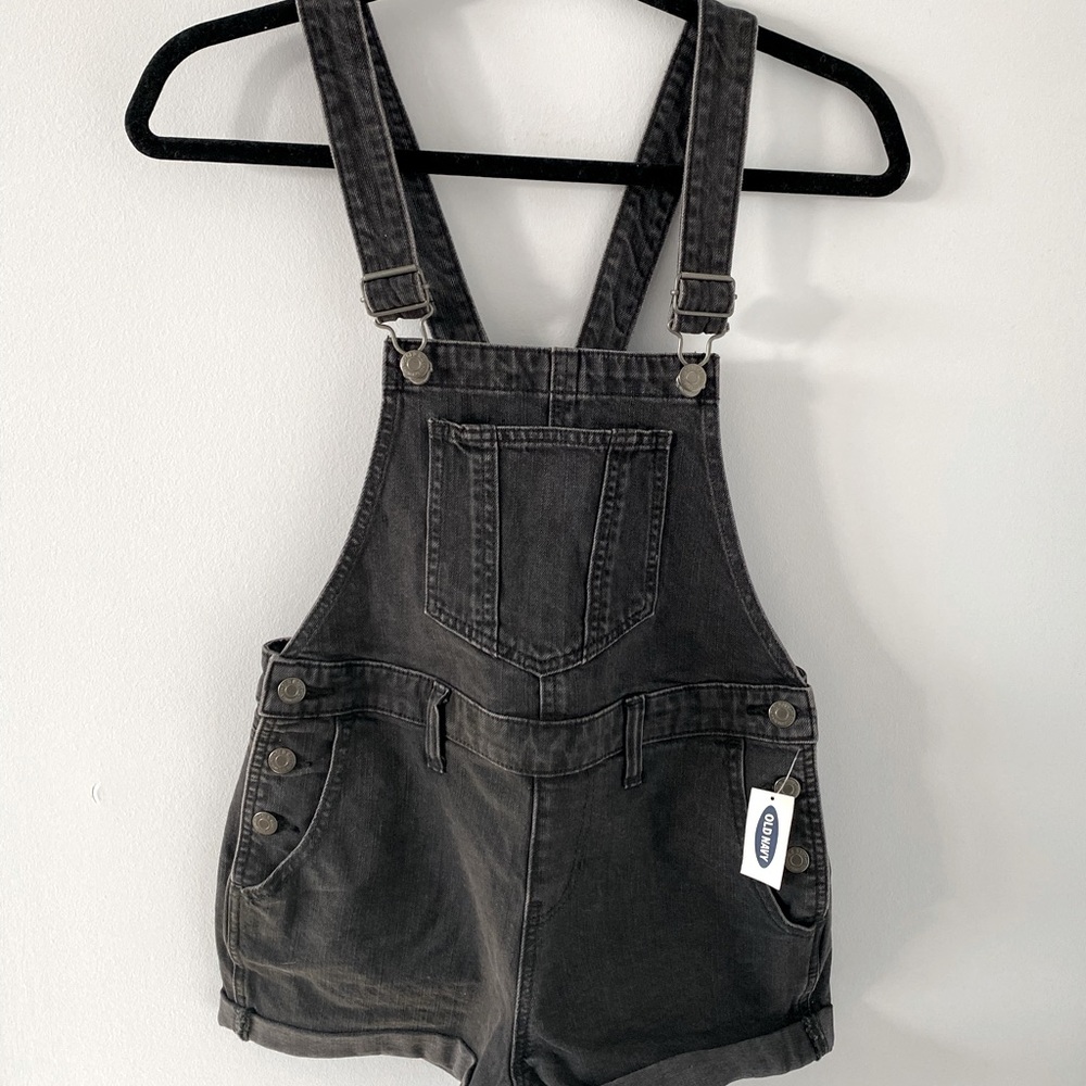 Old-Navy Black Over-all Shorts | New with tags!